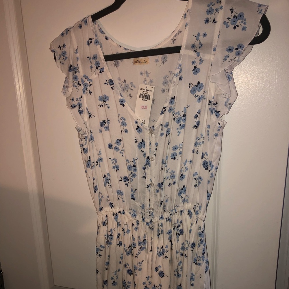 Hollister Dress NWT - Picture 4 of 8